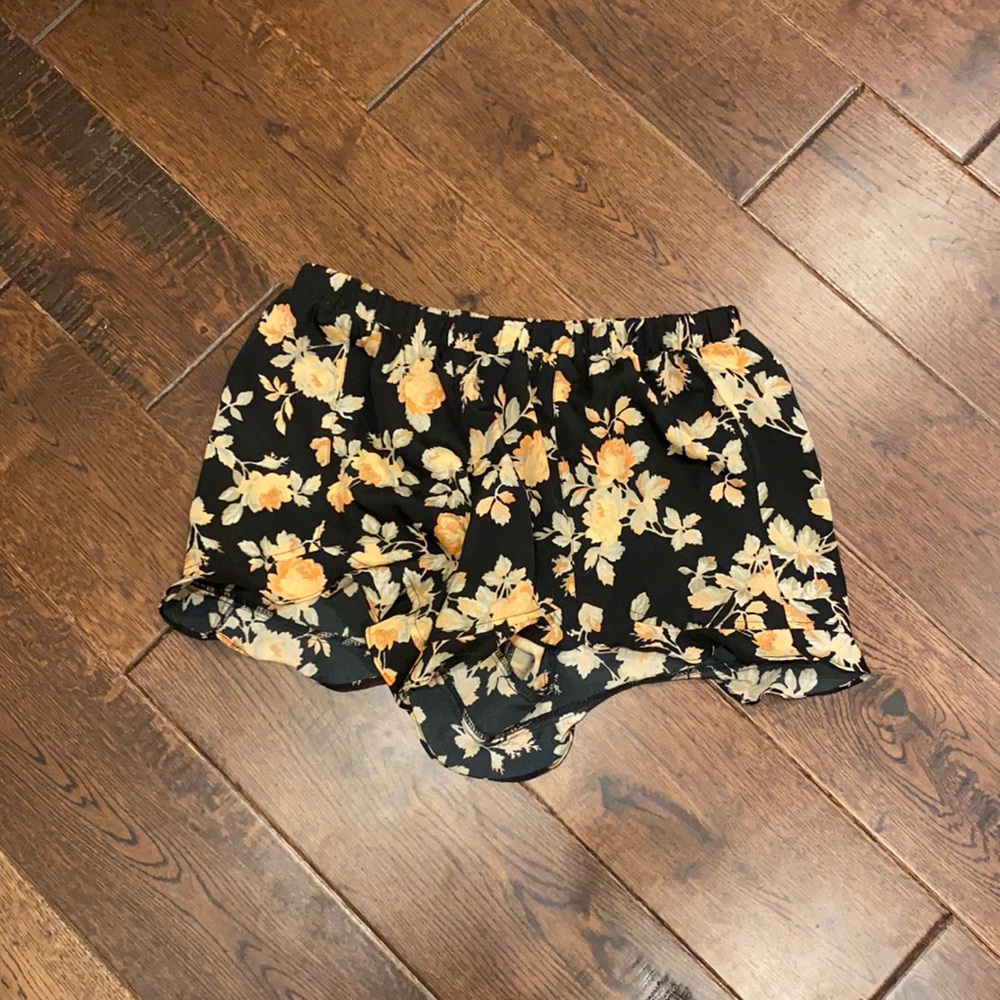 Jack by BB Dakota Shorts Size Medium